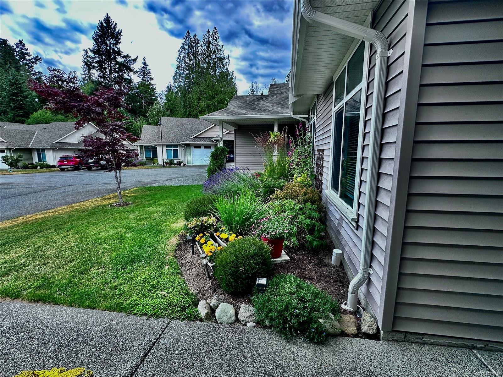 54-300 Grosskleg Way, Lake Cowichan, BC