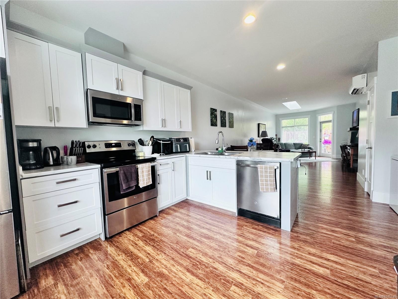 54-300 Grosskleg Way, Lake Cowichan, BC