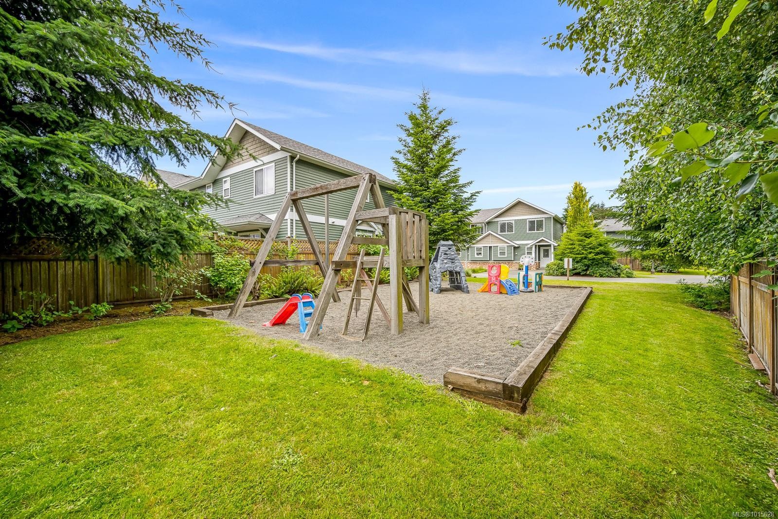 104-170 Centennial Dr, Courtenay, BC