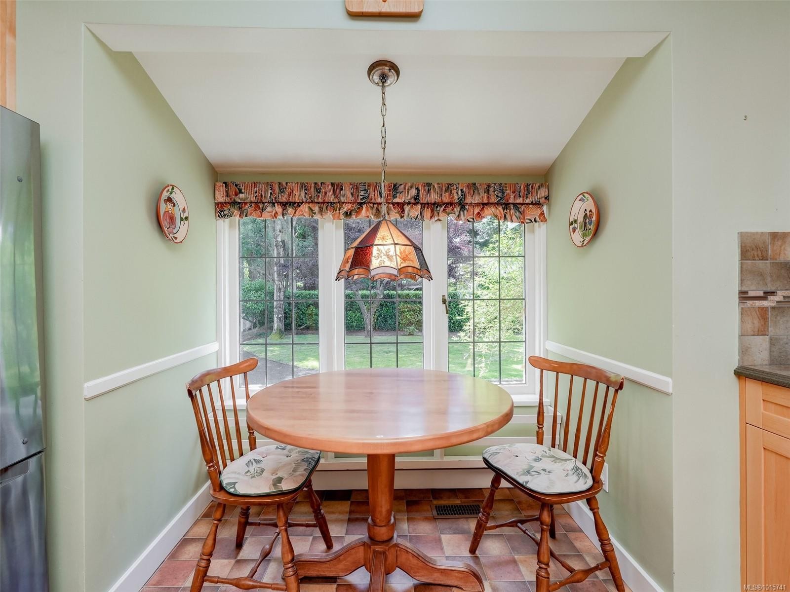 4590 Torquay Dr, Saanich, BC