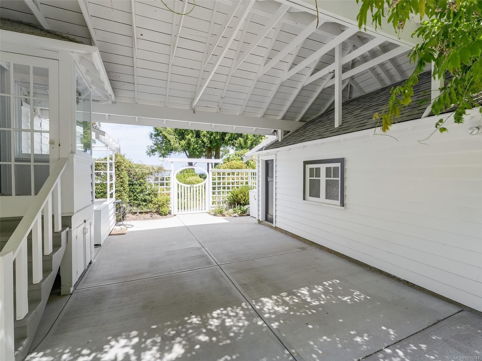 4590 Torquay Dr, Saanich, BC