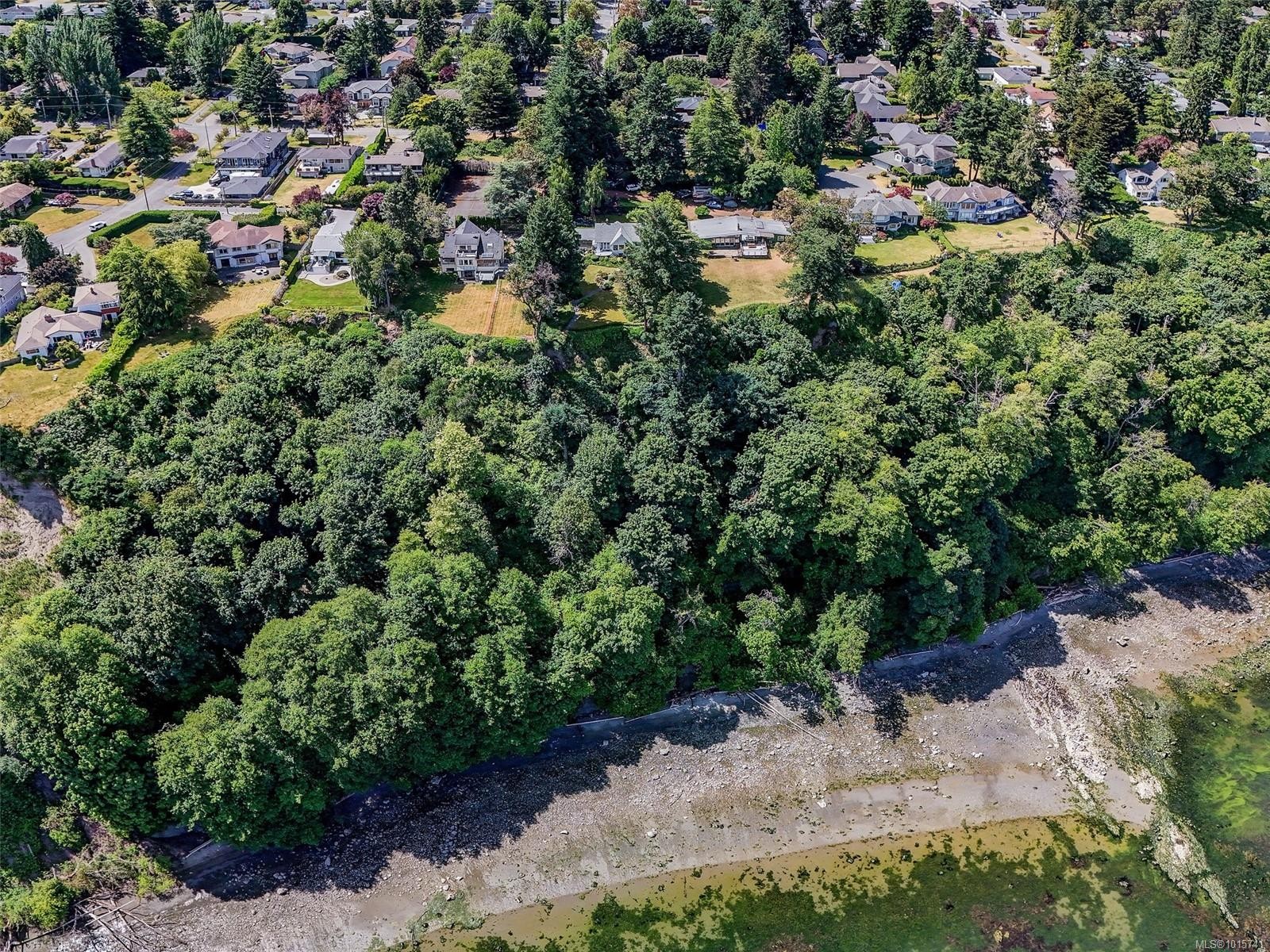 4590 Torquay Dr, Saanich, BC