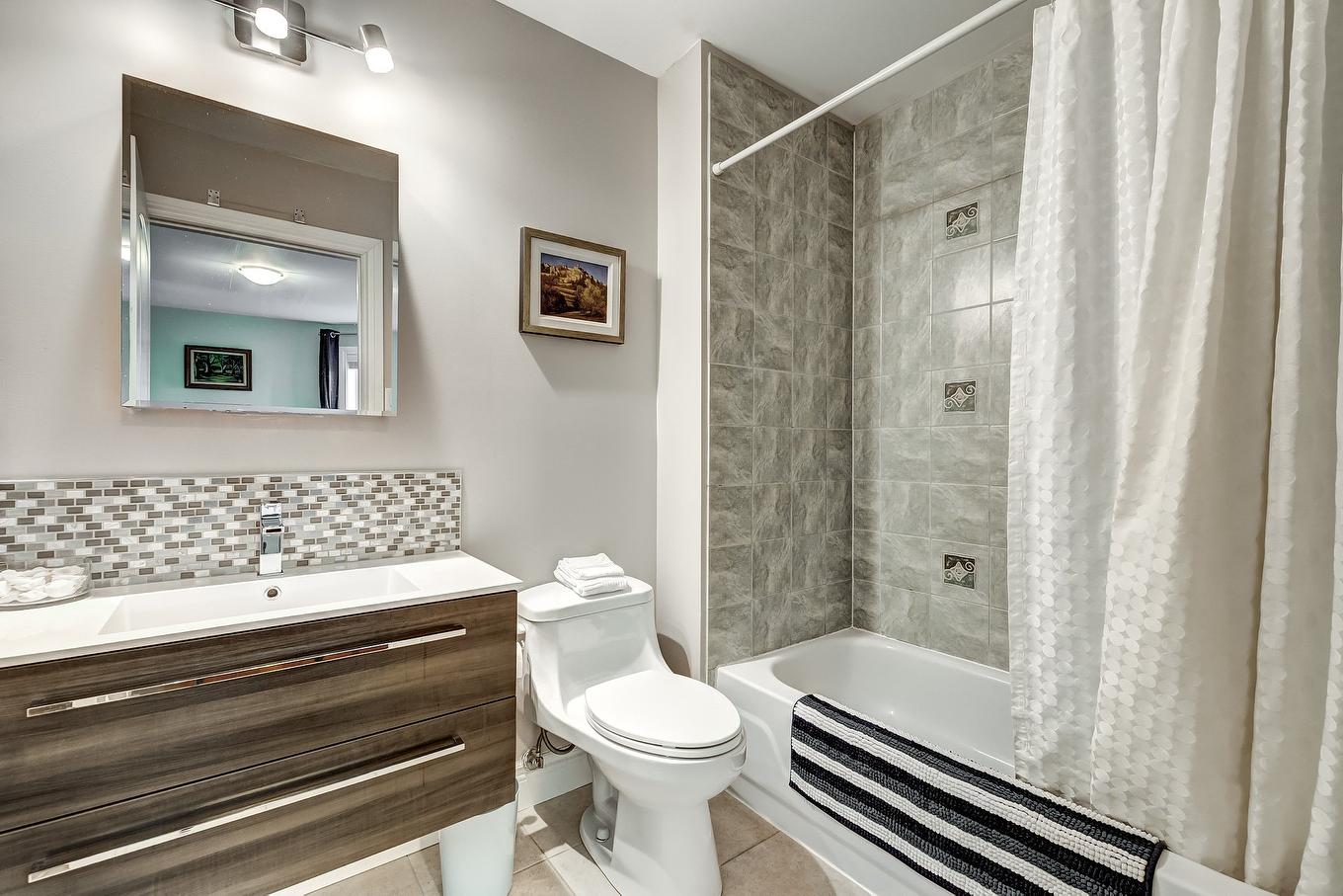 Salle de bains - 425 Av. Des Crécerelles, Beaconsfield, QC - Indoor Photo Showing Bathroom