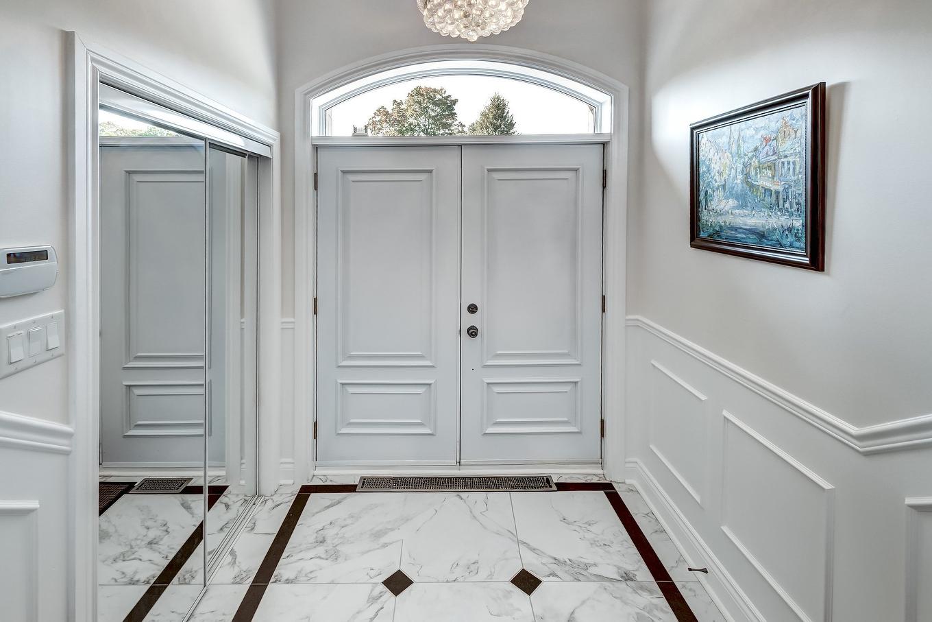 Hall d'entrée/Vestibule - 425 Av. Des Crécerelles, Beaconsfield, QC - Indoor Photo Showing Other Room