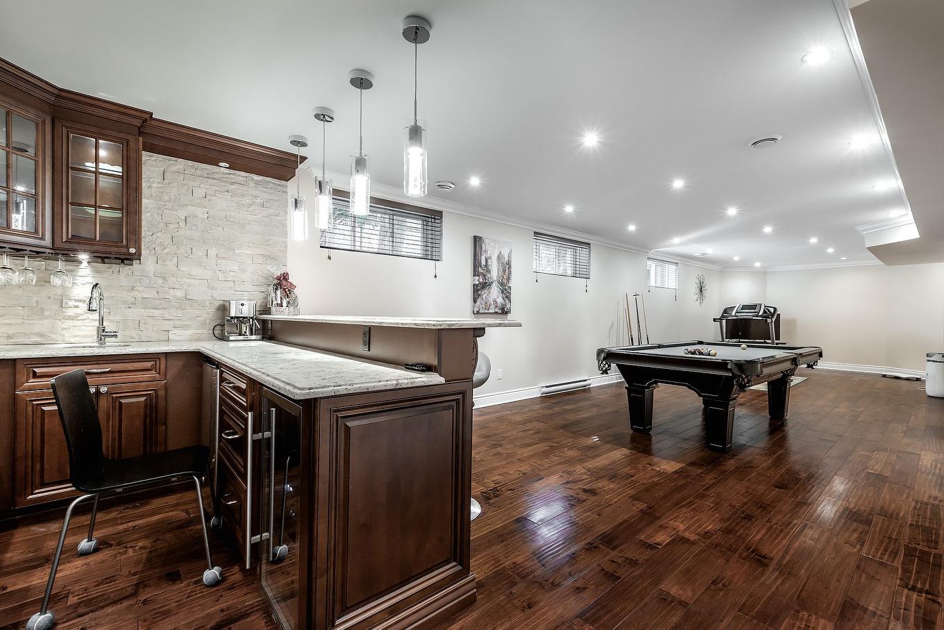 Salle de jeux - 425 Av. Des Crécerelles, Beaconsfield, QC - Indoor