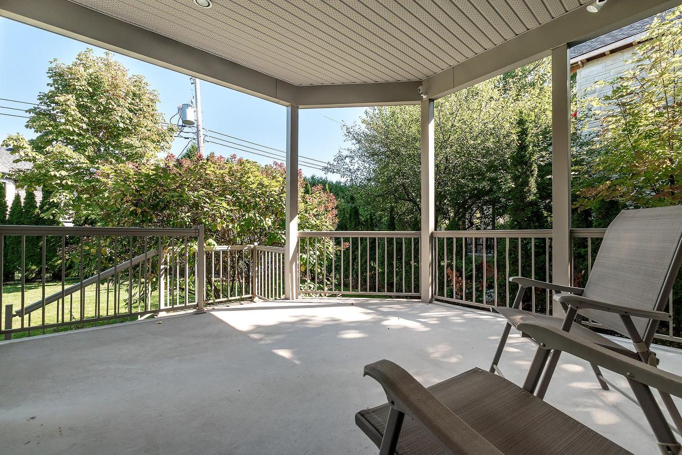 Terrasse - 425 Av. Des Crécerelles, Beaconsfield, QC - Outdoor With Deck Patio Veranda With Exterior