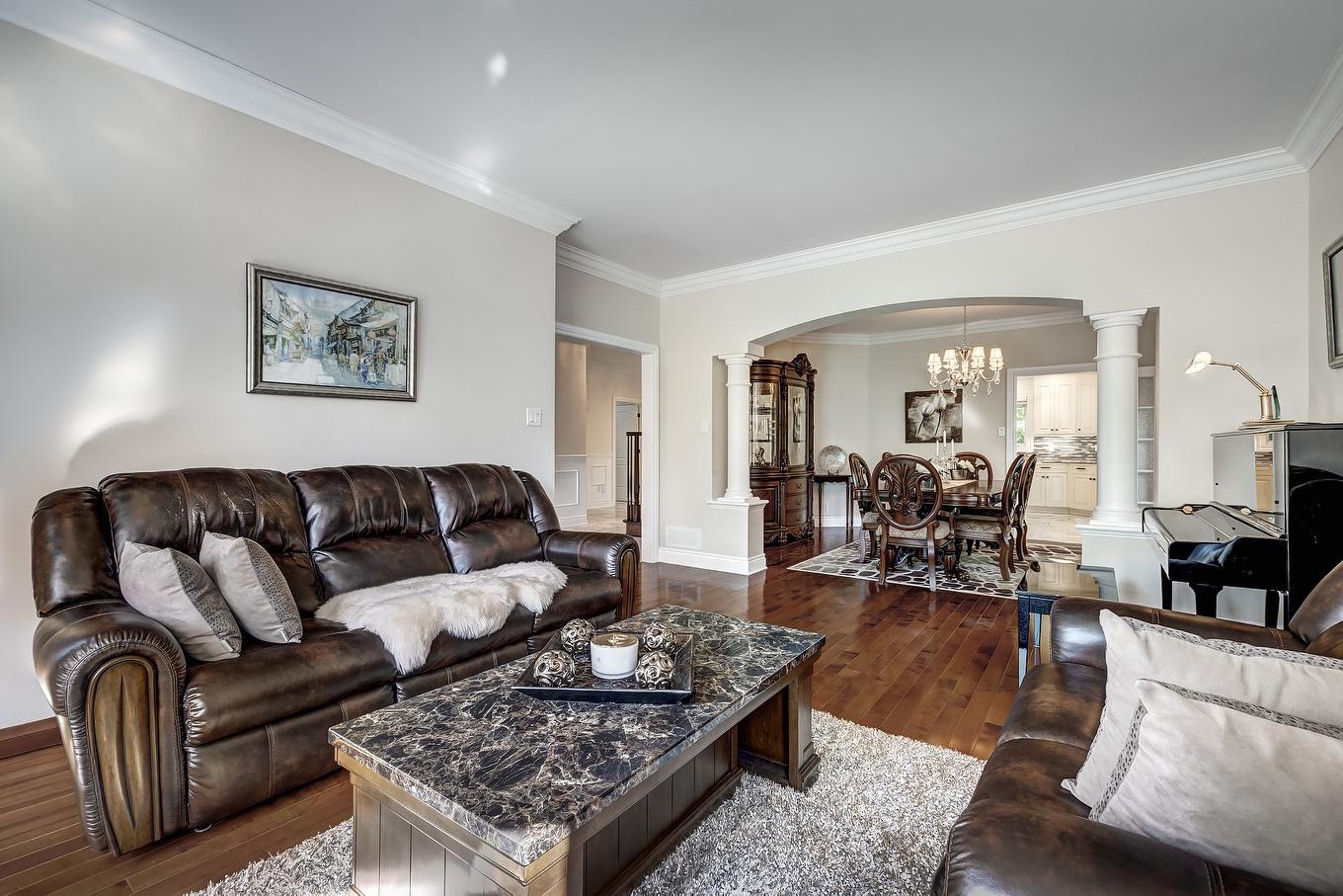Salon - 425 Av. Des Crécerelles, Beaconsfield, QC - Indoor Photo Showing Living Room
