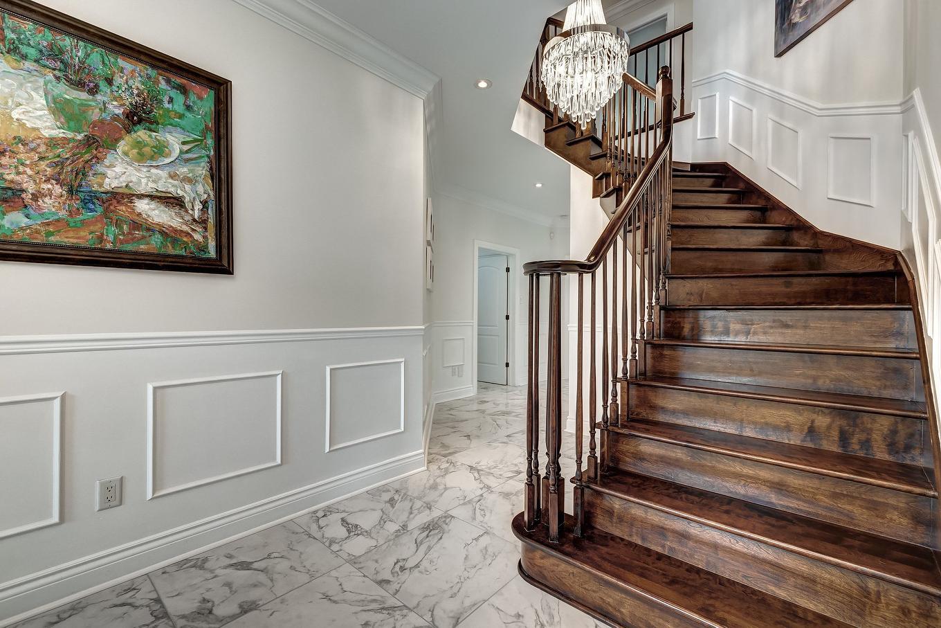 Escalier - 425 Av. Des Crécerelles, Beaconsfield, QC - Indoor Photo Showing Other Room