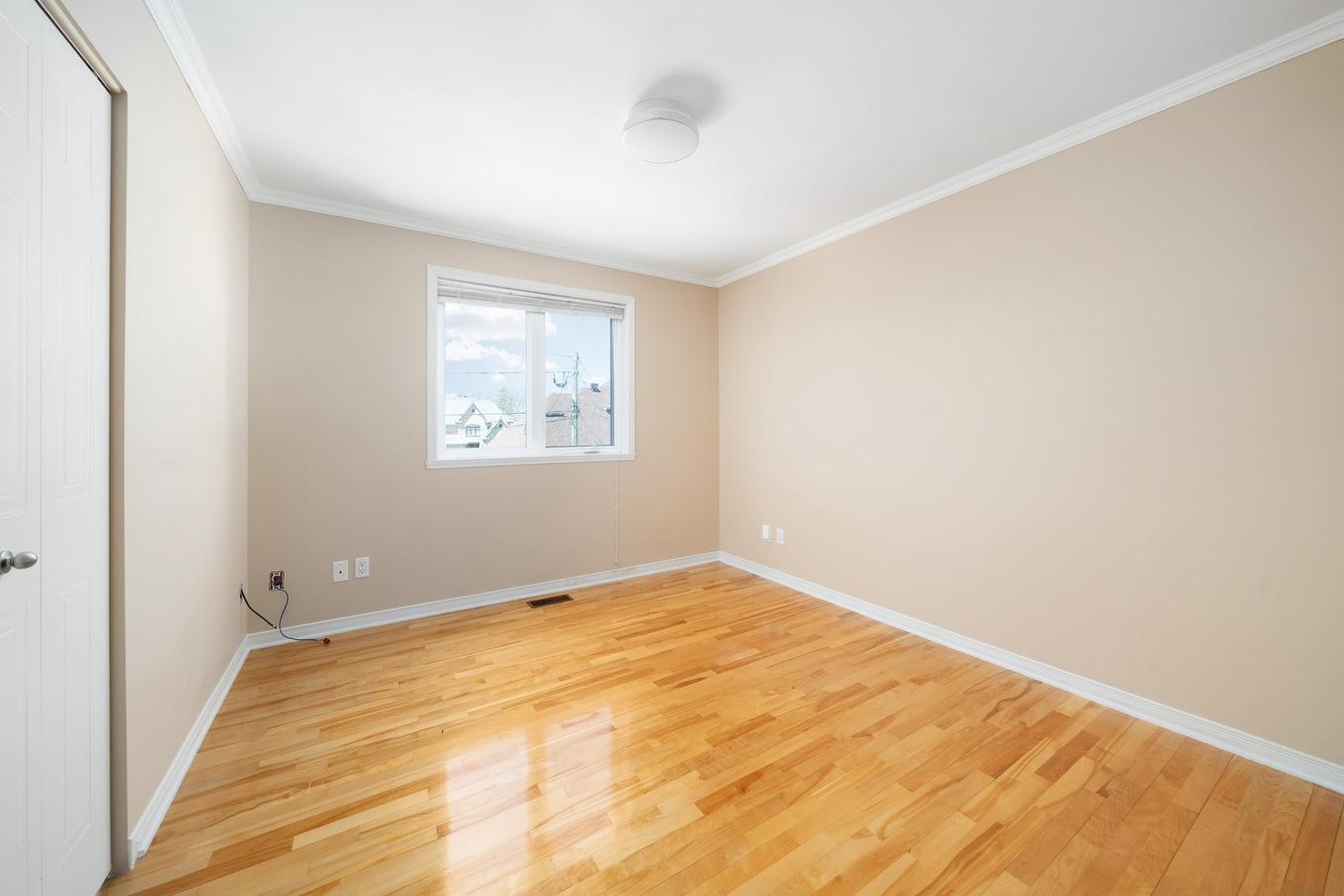 Chambre à coucher principale - 178 Rue De La Belle-Plage, Vaudreuil-Dorion, QC - Indoor Photo Showing Other Room