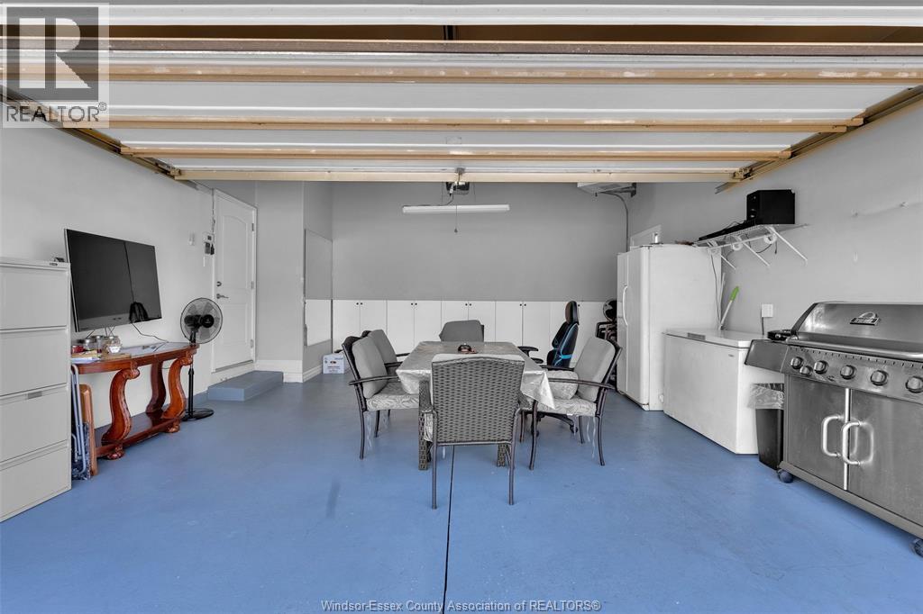 3921 Zanzibar Crescent, Windsor, ON - Indoor