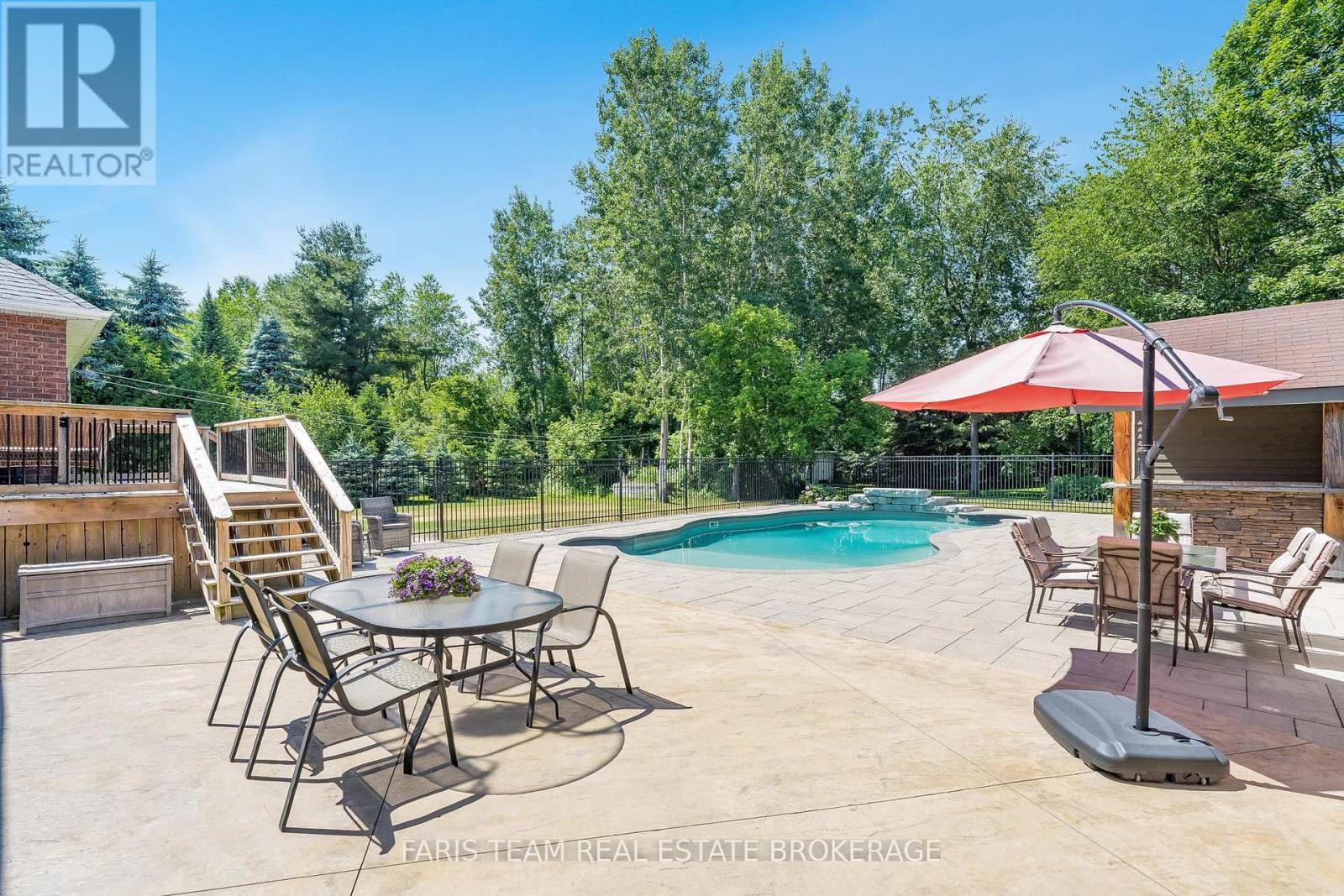 35 Parr Boulevard, Springwater, ON - Outdoor With In Ground Pool With Deck Patio Veranda