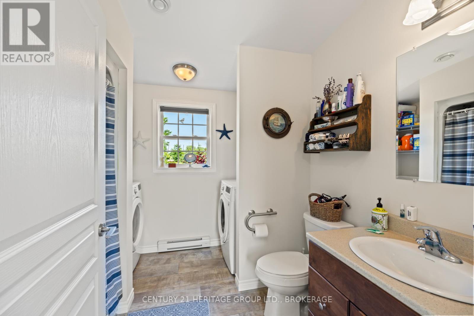 3756 County Road 3, Leeds And The Thousand Islands, ON - Indoor Photo Showing Bathroom