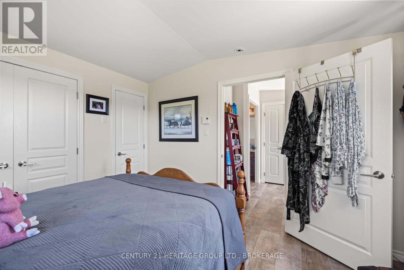 3756 County Road 3, Leeds And The Thousand Islands, ON - Indoor Photo Showing Bedroom