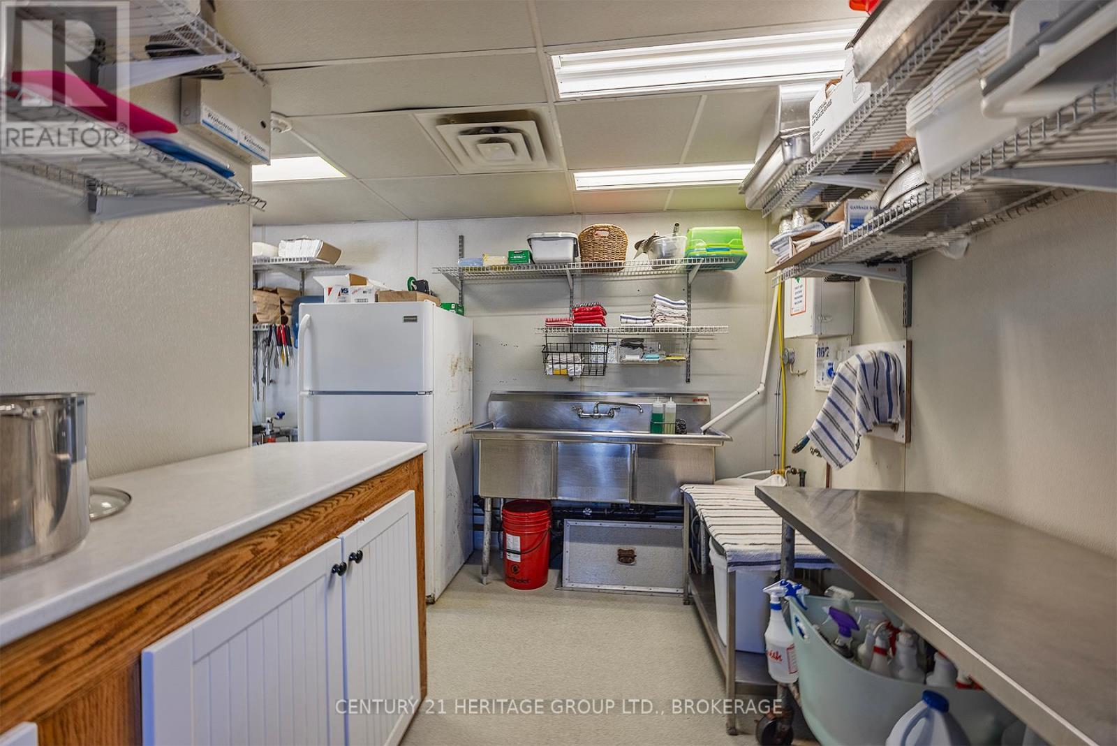 3756 County Road 3, Leeds And The Thousand Islands, ON - Indoor