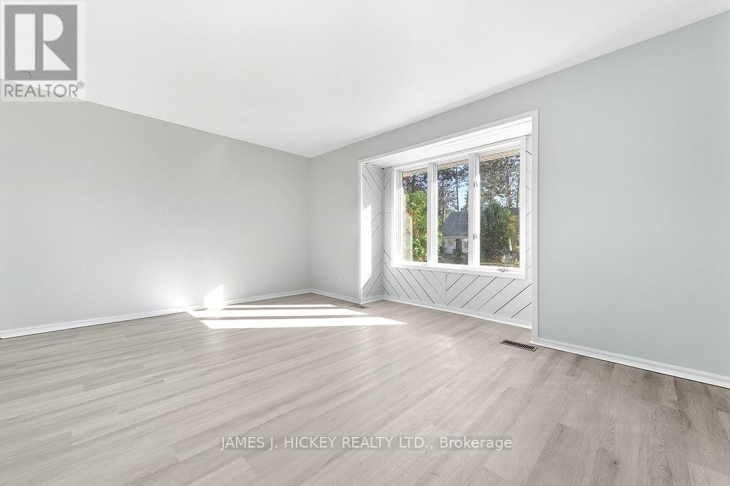 13 Thomson Crescent, Deep River, ON - Indoor Photo Showing Other Room