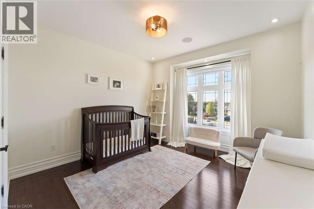 82 Margaret Avenue, Stoney Creek, ON - Indoor Photo Showing Bedroom