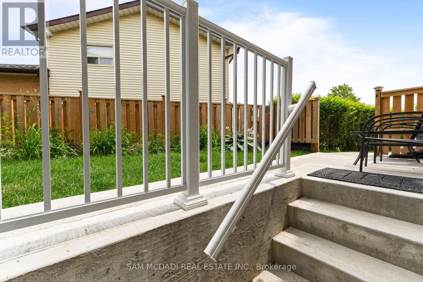 7691 Wildfern Drive, Mississauga, ON - Outdoor With Deck Patio Veranda With Exterior