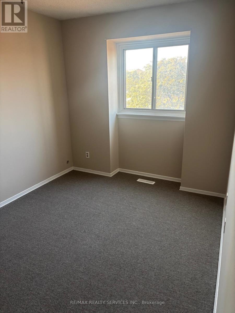 119 Moregate Crescent, Brampton, ON - Indoor Photo Showing Other Room