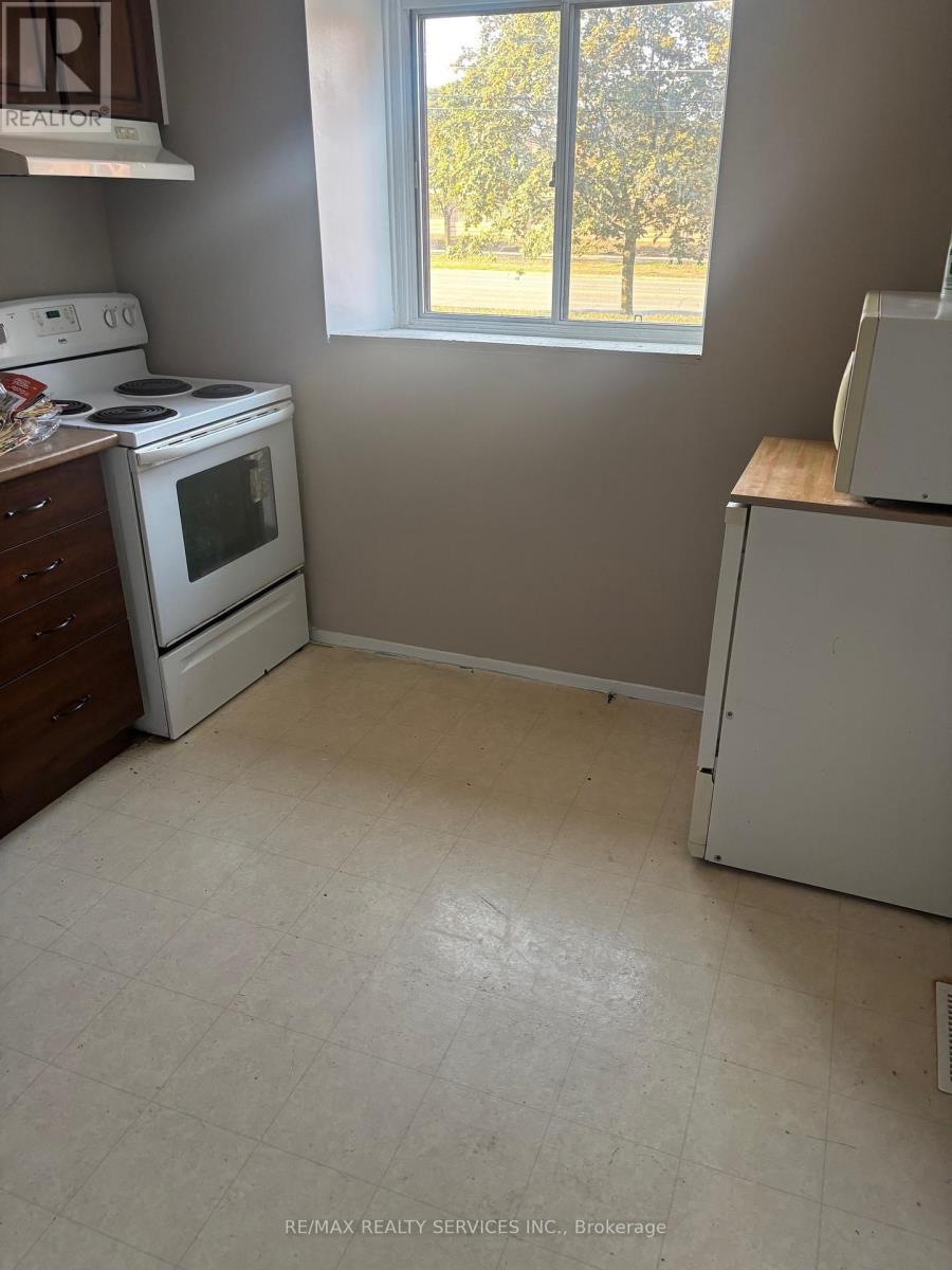 119 Moregate Crescent, Brampton, ON - Indoor