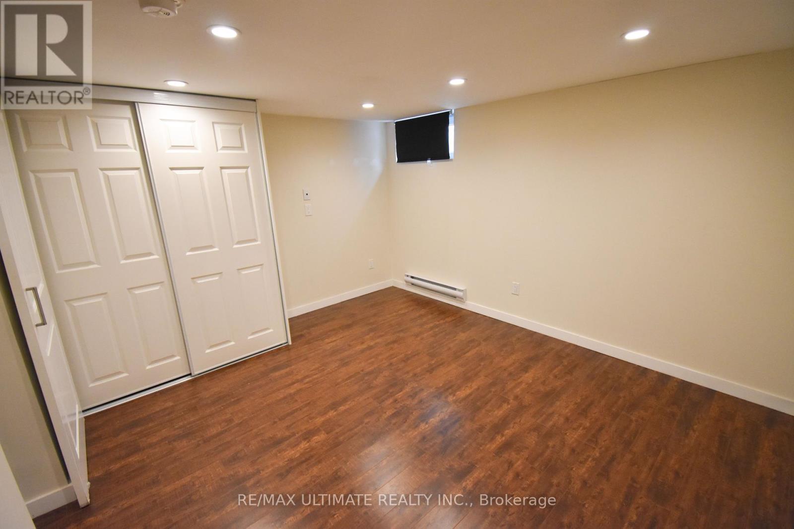 B - 205 Innisfil Street, Barrie, ON - Indoor Photo Showing Other Room