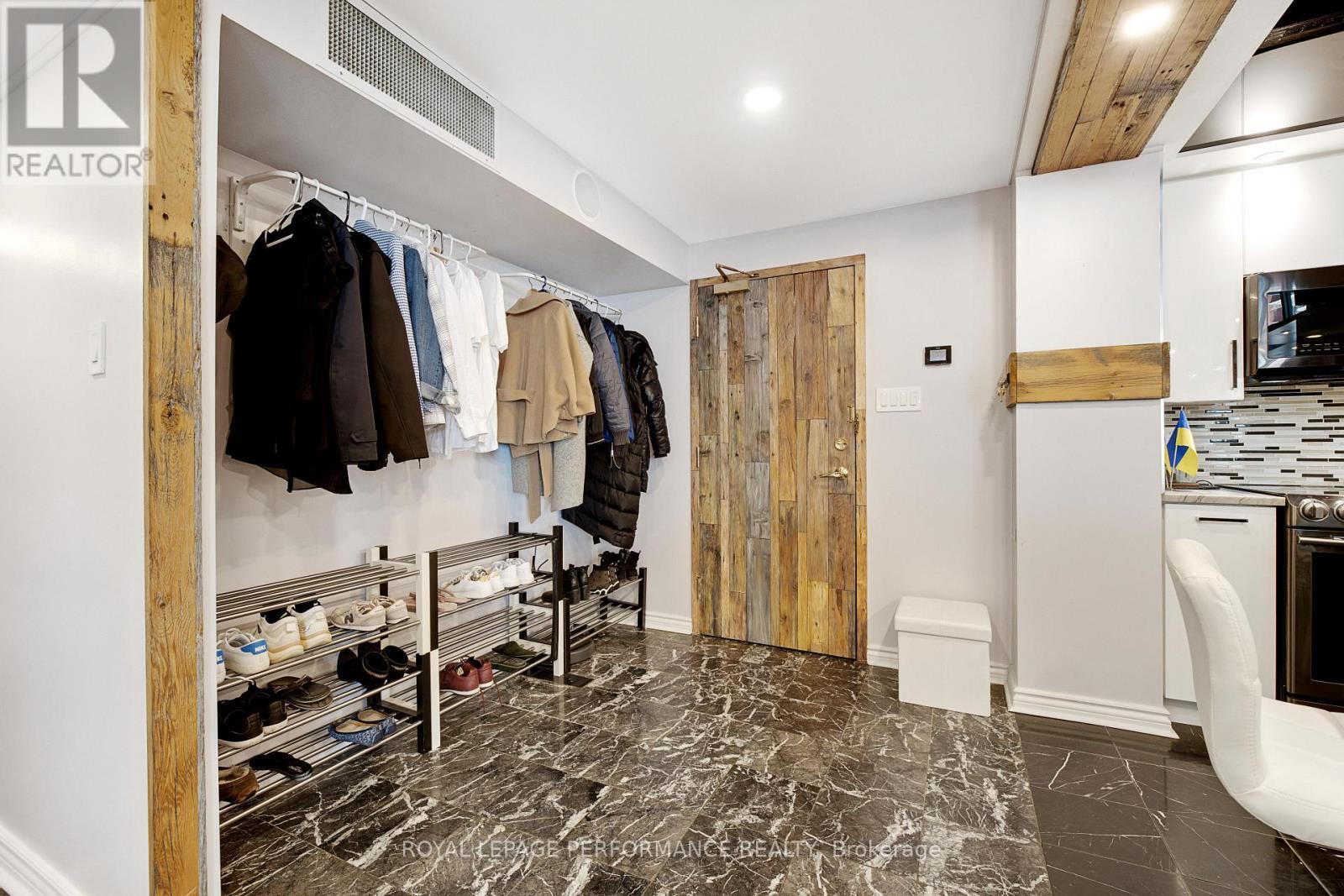 1905 - 160 George Street, Ottawa, ON - Indoor