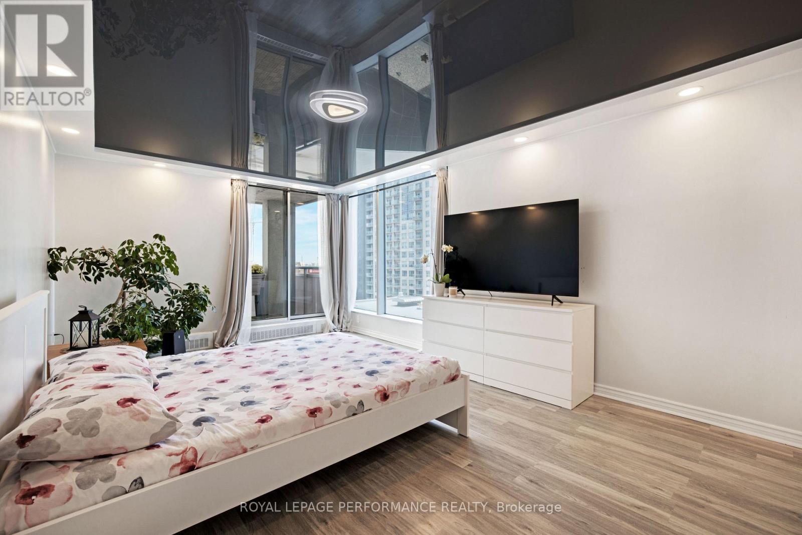 1905 - 160 George Street, Ottawa, ON - Indoor Photo Showing Bedroom
