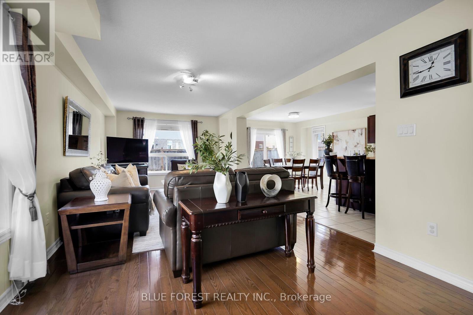 3303 Jinnies Way, London South (South W), ON - Indoor