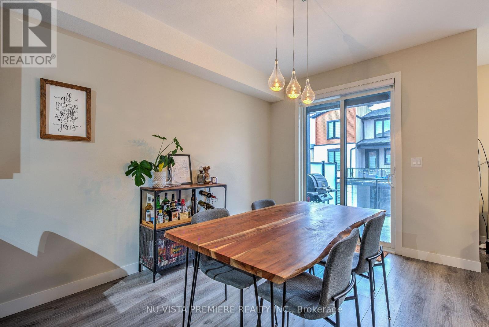 926 Battery Park, London North (North M), ON - Indoor Photo Showing Dining Room