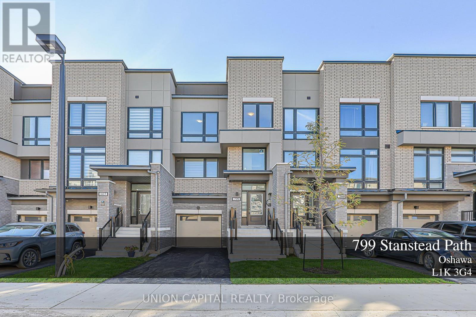 799 Stanstead Path, Oshawa, ON - Outdoor With Facade