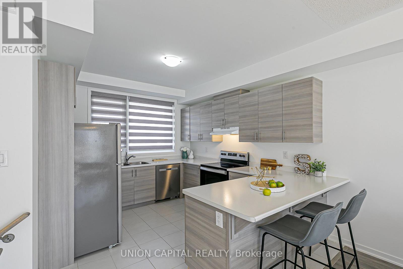 799 Stanstead Path, Oshawa, ON - Indoor