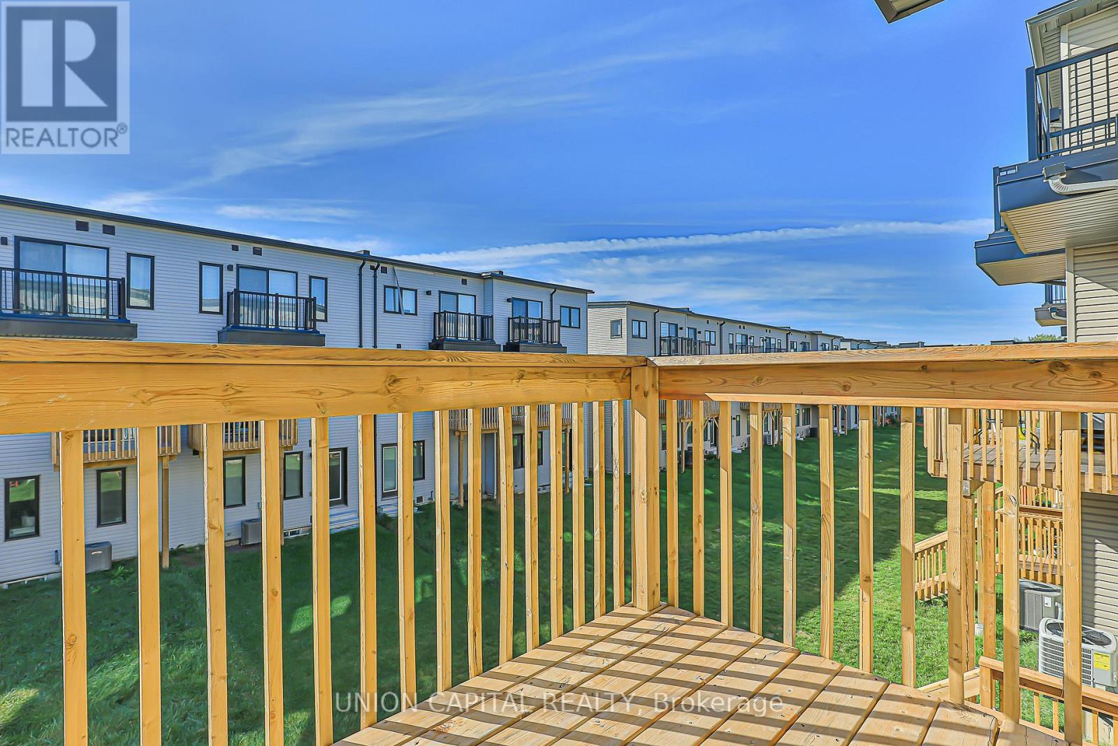 799 Stanstead Path, Oshawa, ON - Outdoor With Balcony With Exterior