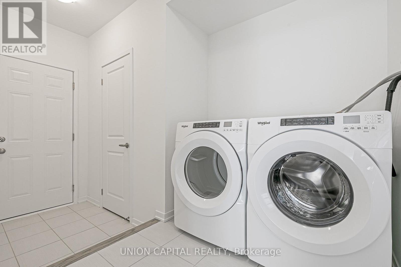 799 Stanstead Path, Oshawa, ON - Indoor Photo Showing Laundry Room