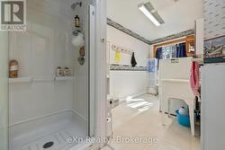 Combination Laundry Room/3-piece Bath -