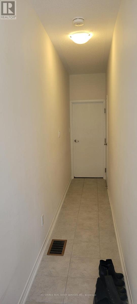 2 - 76 Carneros Way, Markham, ON - Indoor Photo Showing Other Room