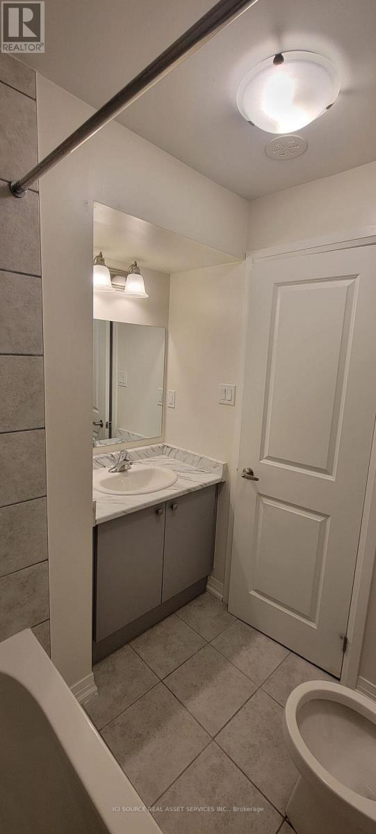 2 - 76 Carneros Way, Markham, ON - Indoor Photo Showing Bathroom