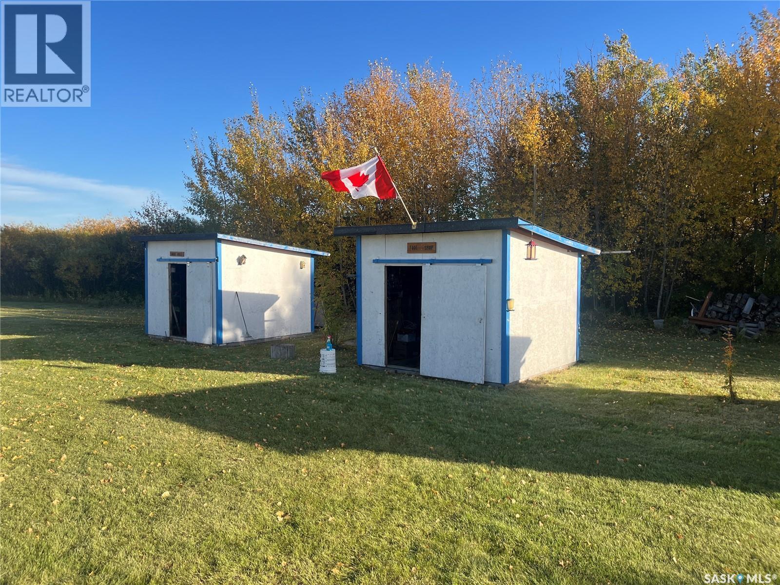 101-105 2Nd Avenue S, Stenen, SK