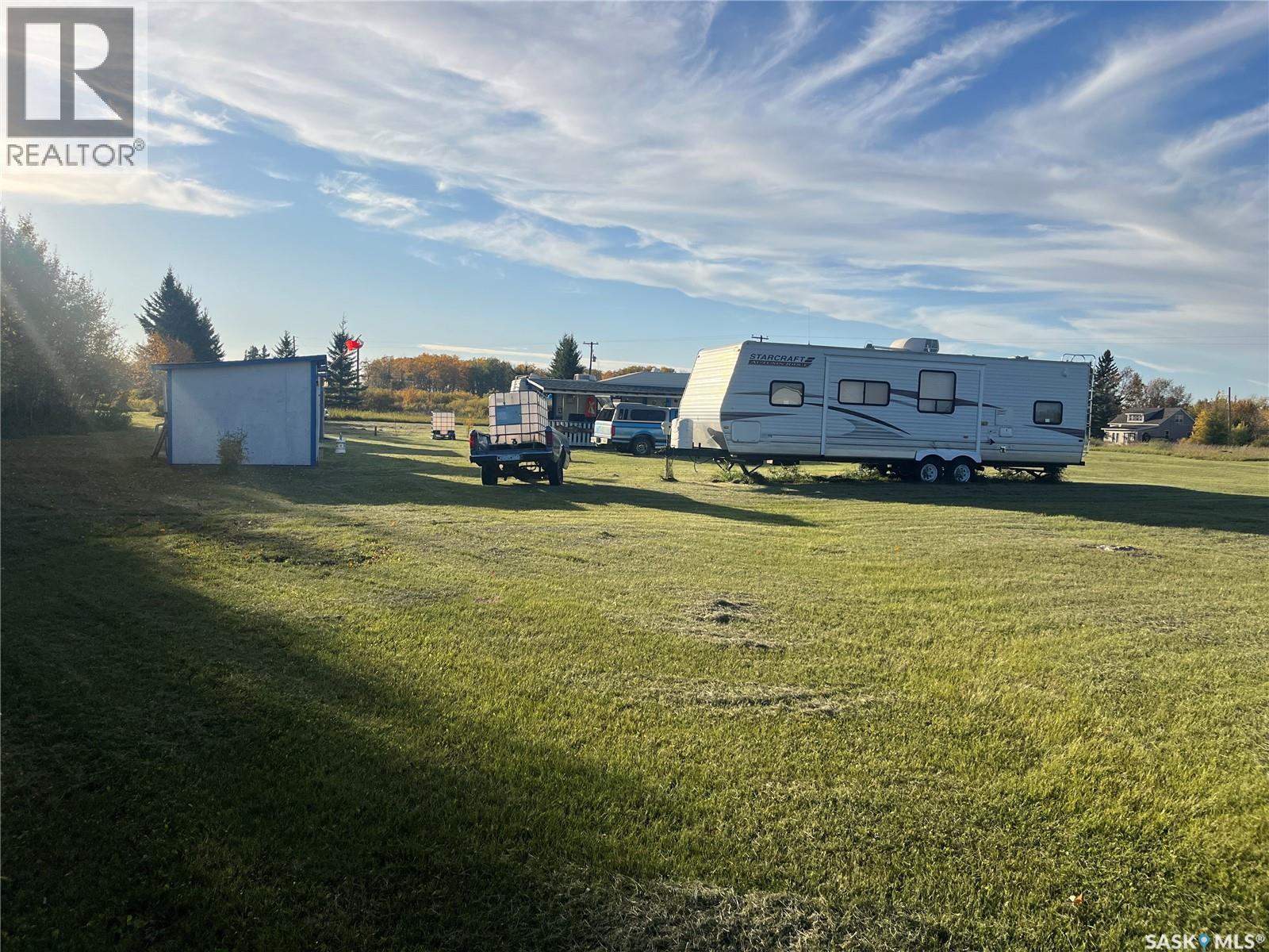 101-105 2Nd Avenue S, Stenen, SK