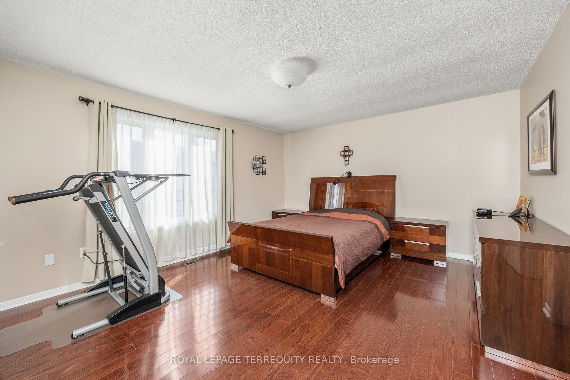 526 Renforth Drive, Toronto, ON - Indoor Photo Showing Bedroom