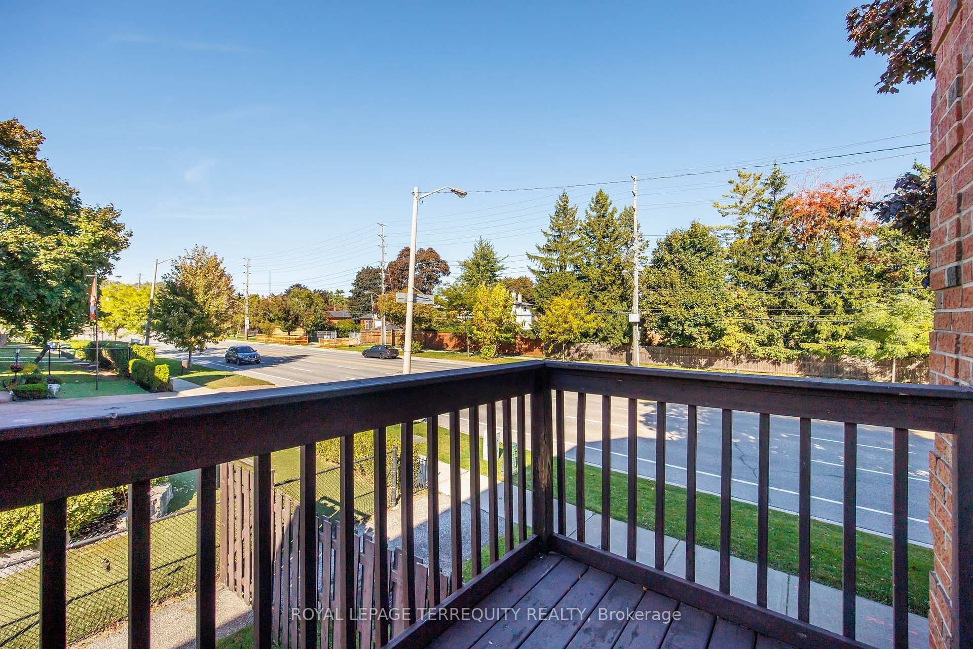 526 Renforth Drive, Toronto, ON - Outdoor