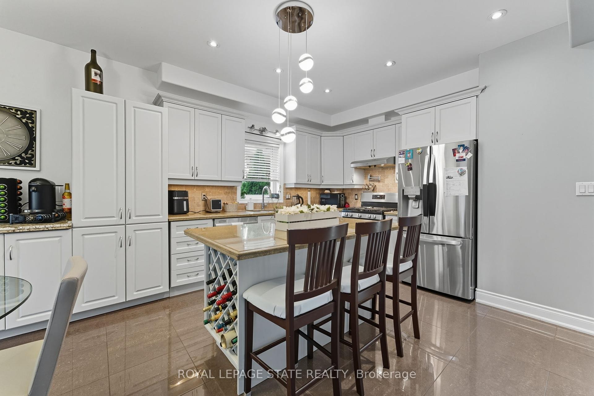 23 Kellogg Avenue, Hamilton, ON - Indoor