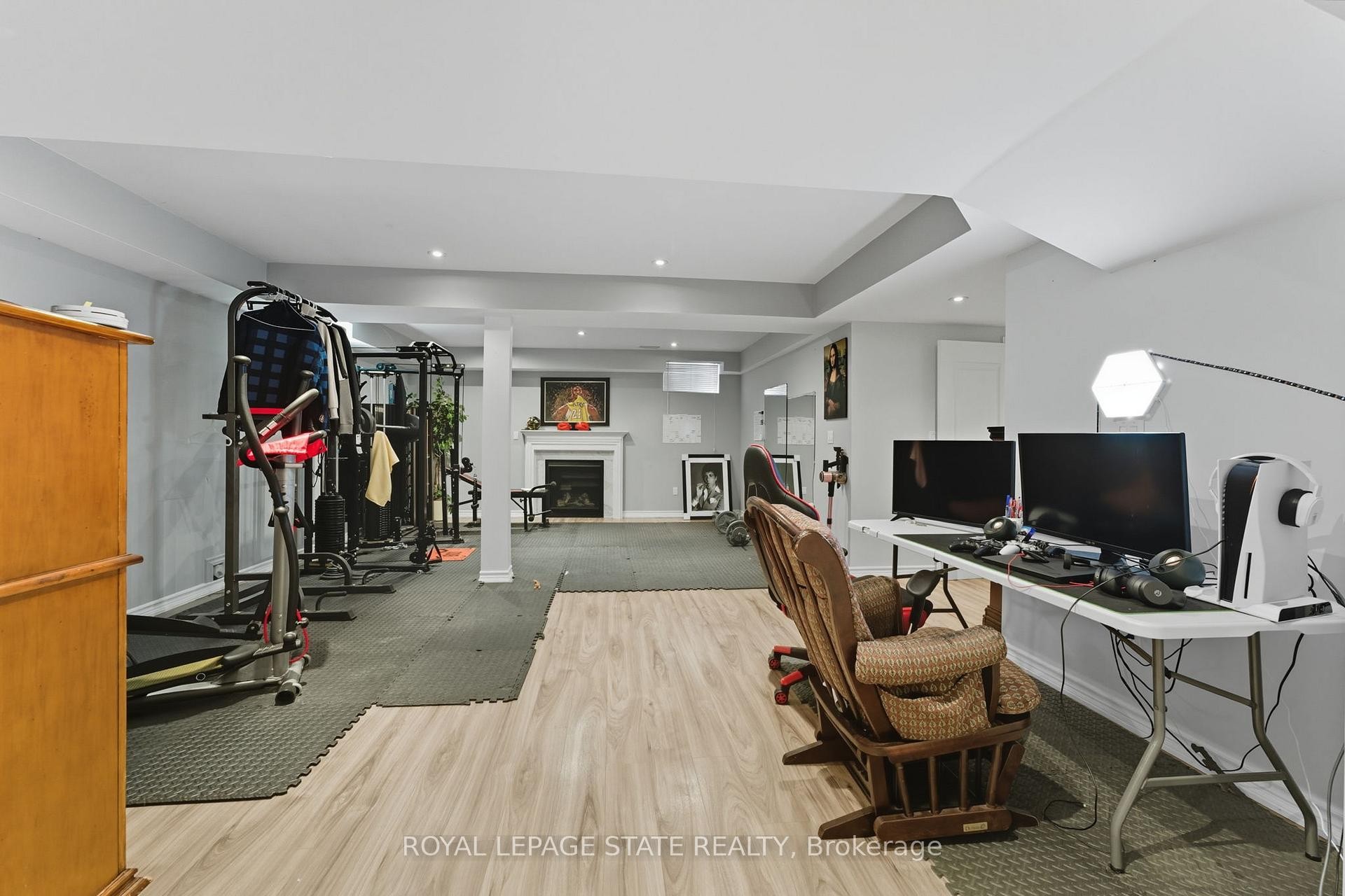 23 Kellogg Avenue, Hamilton, ON - Indoor