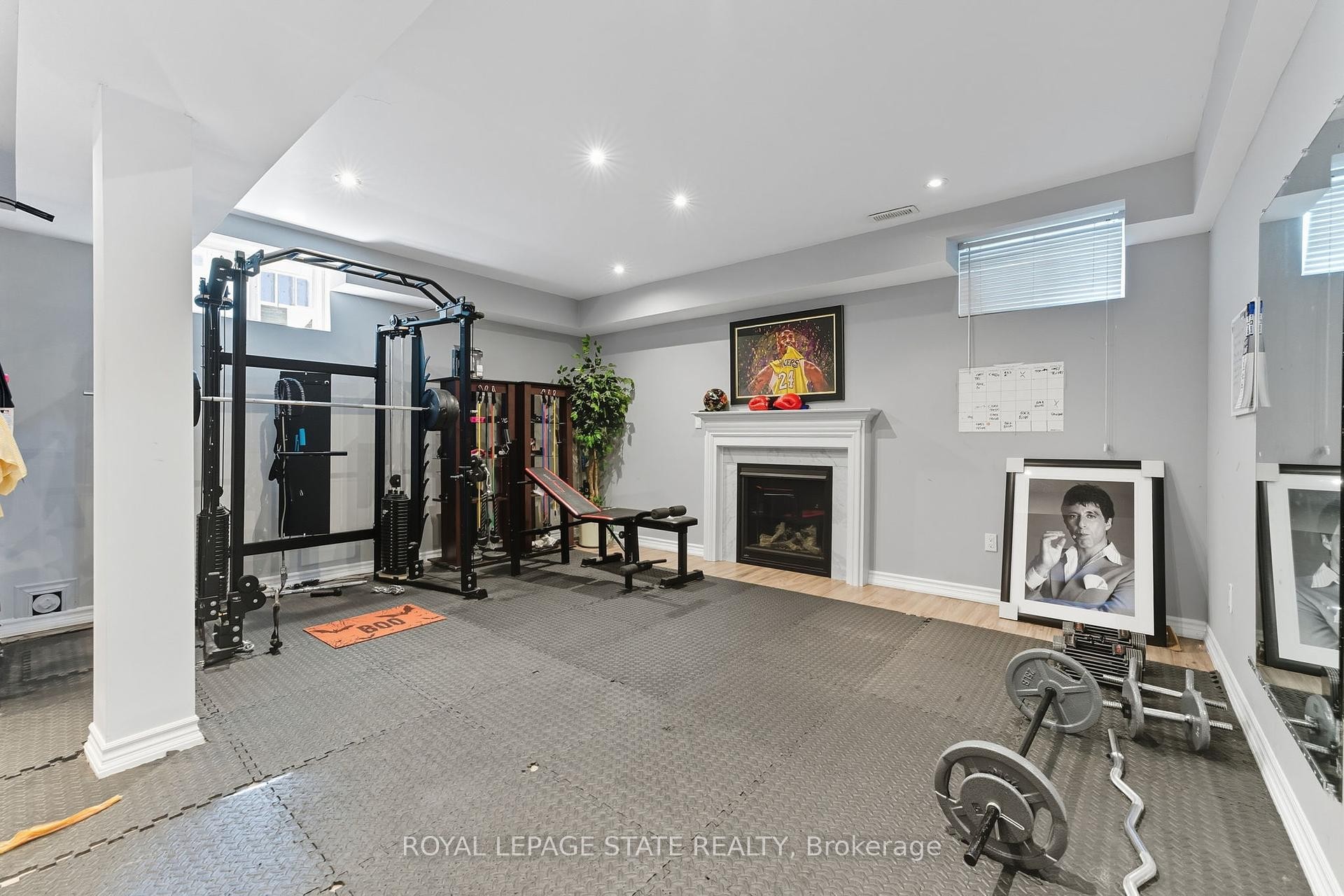 23 Kellogg Avenue, Hamilton, ON - Indoor Photo Showing Other Room