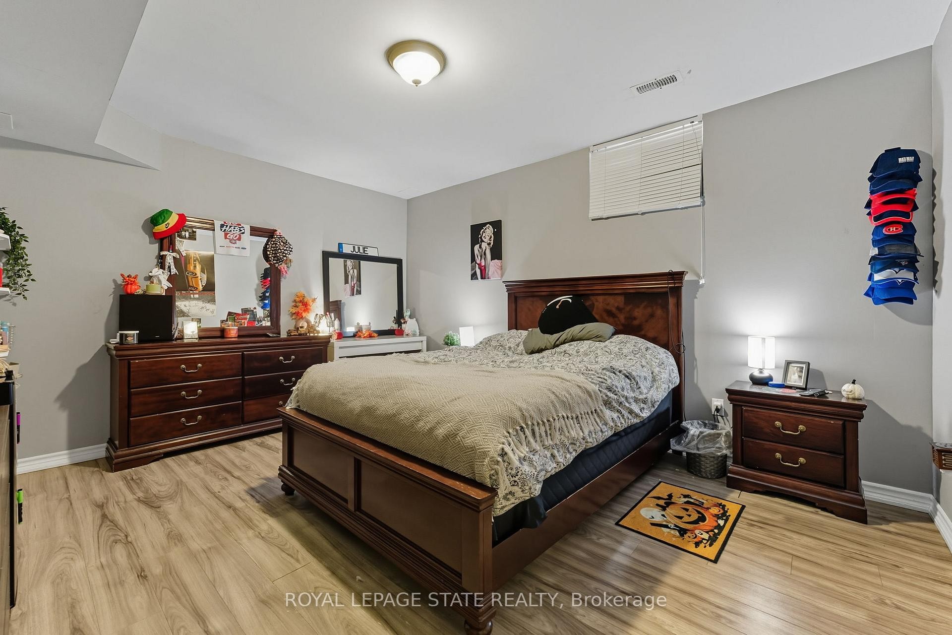 23 Kellogg Avenue, Hamilton, ON - Indoor Photo Showing Bedroom