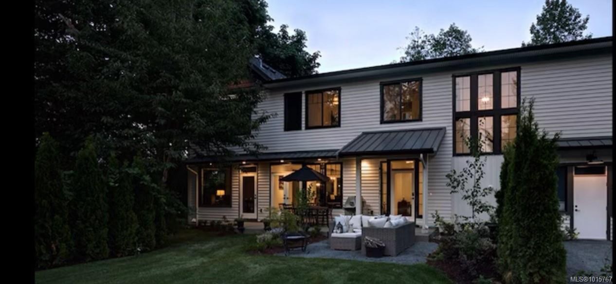 3943 Dillman Rd, Campbell River, BC