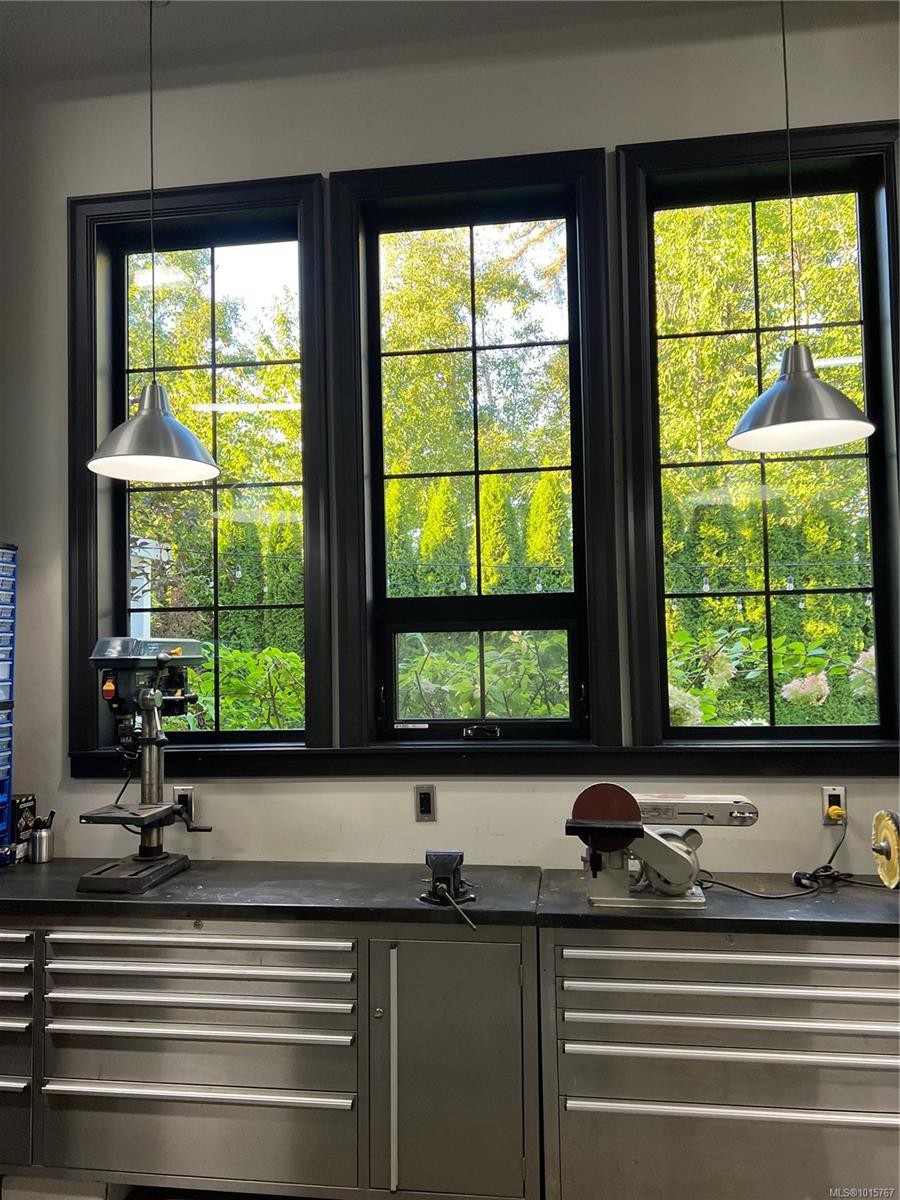 3943 Dillman Rd, Campbell River, BC