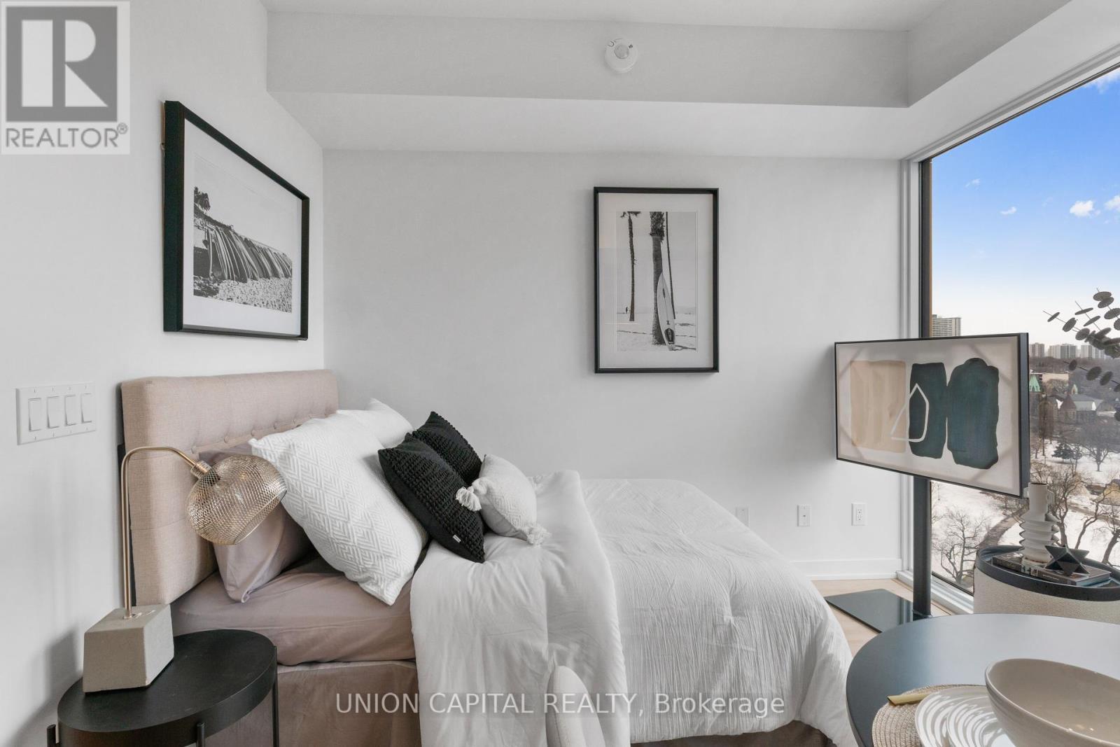 1612 - 319 Jarvis Street, Toronto, ON - Indoor Photo Showing Bedroom