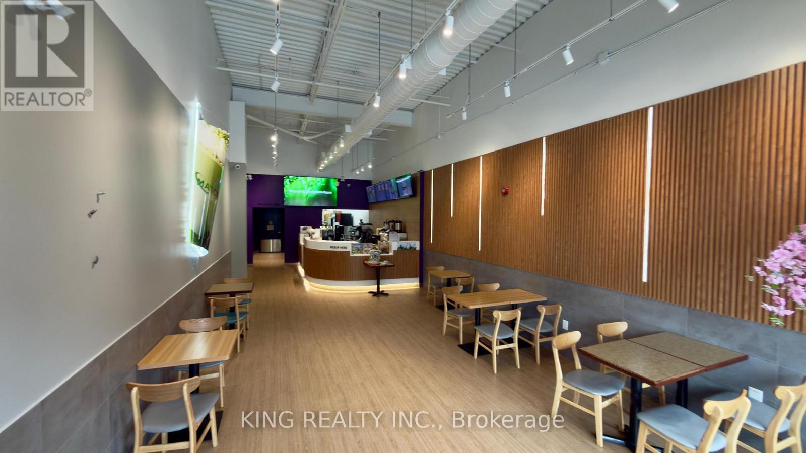 966 Dundas Street E, Mississauga, ON