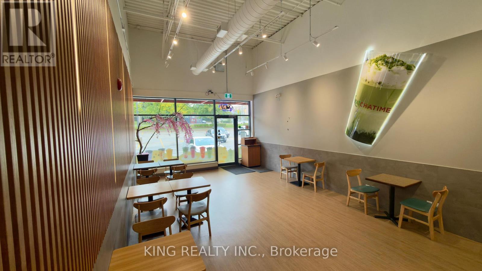 966 Dundas Street E, Mississauga, ON