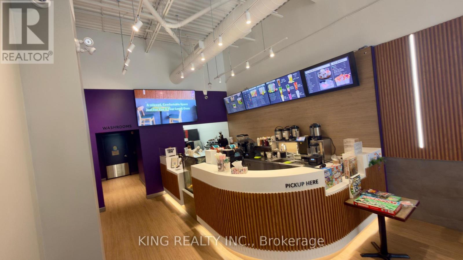 966 Dundas Street E, Mississauga, ON