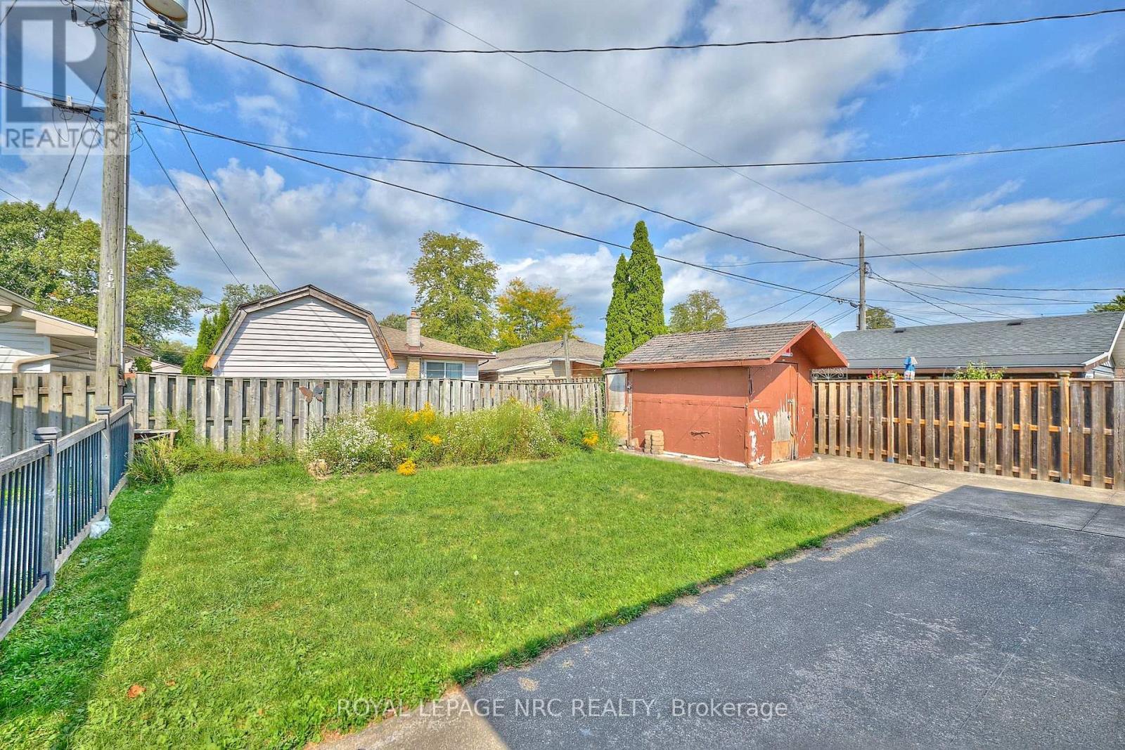 320 Morningstar Street, Welland (Lincoln/Crowland), ON - Outdoor
